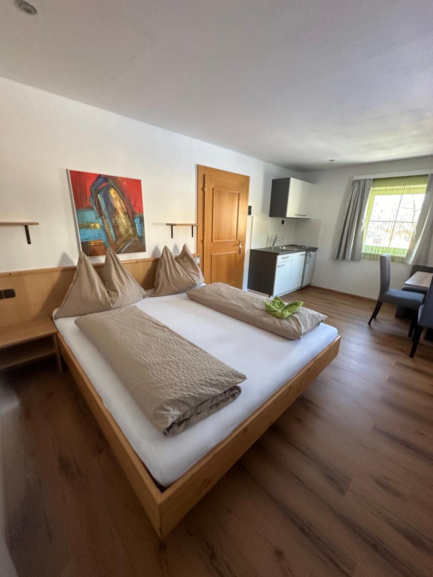 אייסלברג Fruehstueckspension Alpenrose Bed & Breakfast מראה חיצוני תמונה