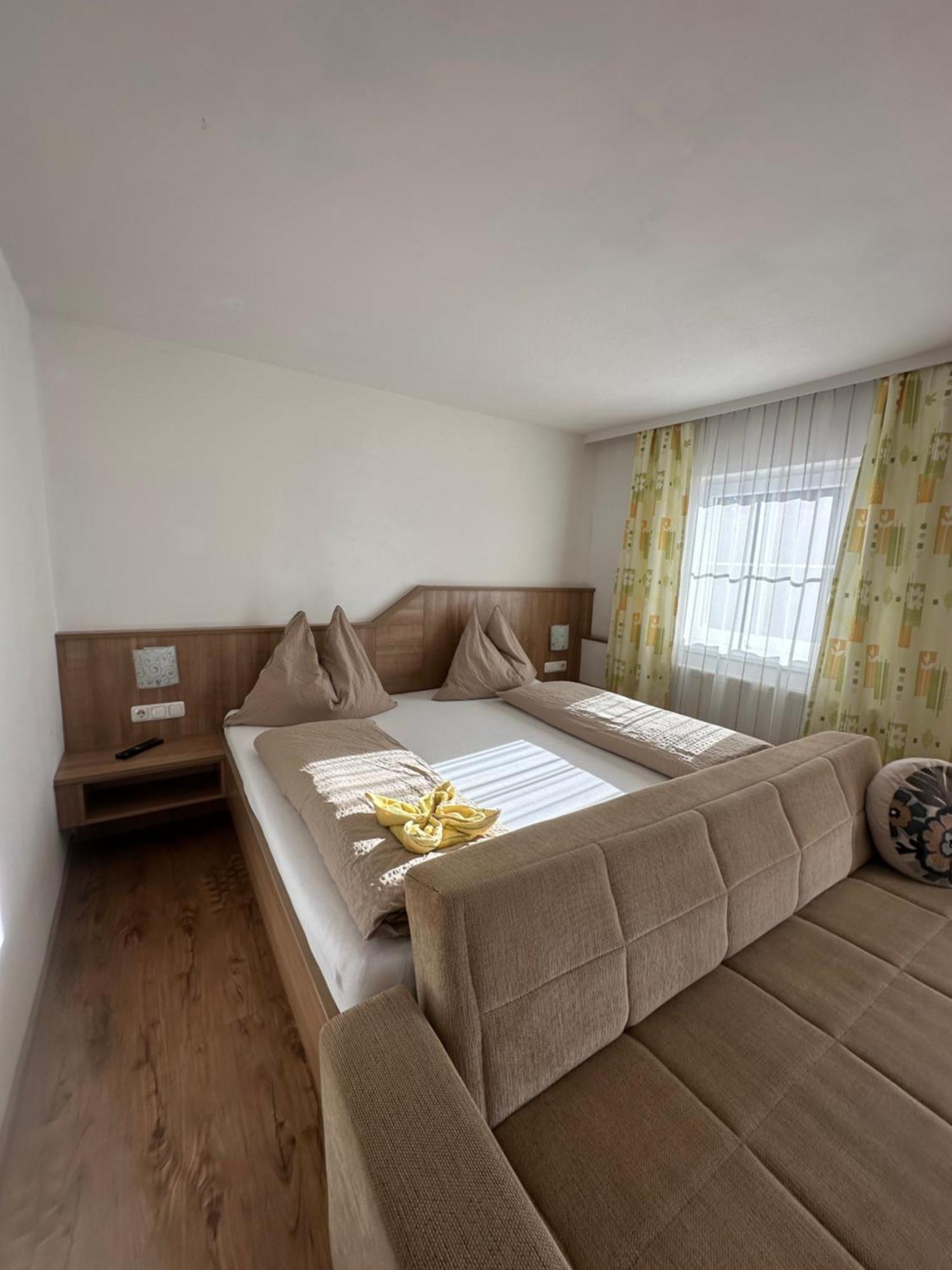 אייסלברג Fruehstueckspension Alpenrose Bed & Breakfast מראה חיצוני תמונה